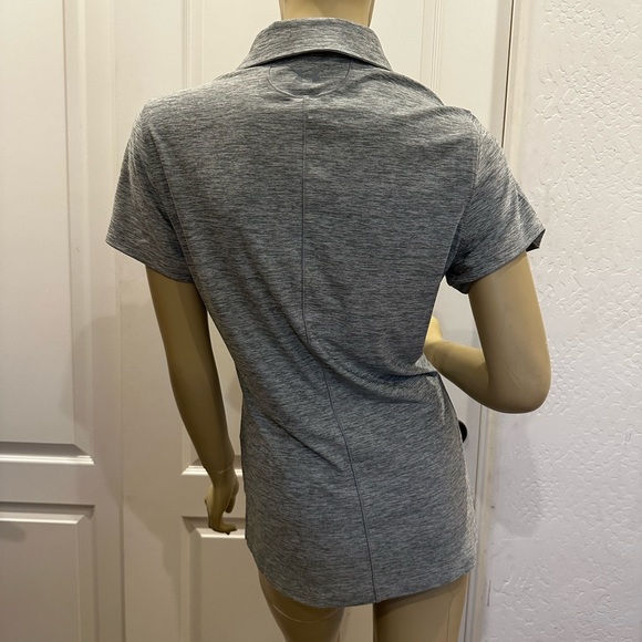 NWT Under Armour Golf Women’s Short Sleeve Size Medium - Picture 5 of 6